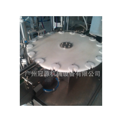 精油灌裝機 自動灌裝-自動打蓋打內塞-自動鎖蓋-成品輸出