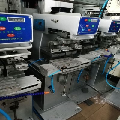 二手廠家東莞大朗鎮(zhèn)油墨雙色自動化移印機印刷設備廠家