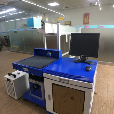 木材家具二氧化碳激光打標(biāo)機(jī)大幅面布料皮革竹木禮品盒雕刻機(jī)